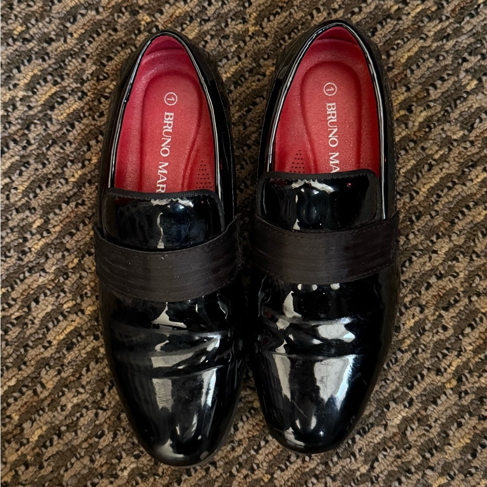 3/$15 🌟  Bruno Marc Boys 7 Black Patent Loafers Dress Shoes Formal